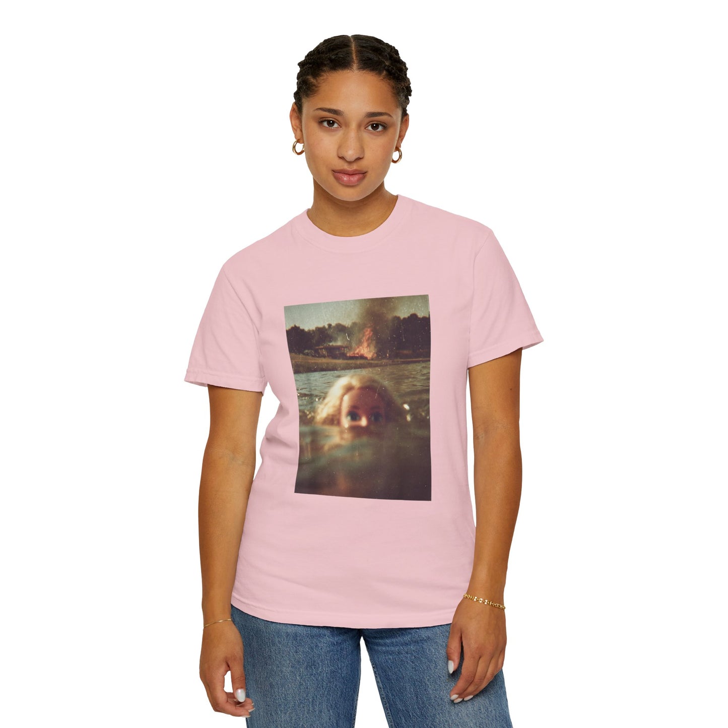 Vintage Summer Photo T-Shirt — Girl Peeking Over Water Graphic Tee