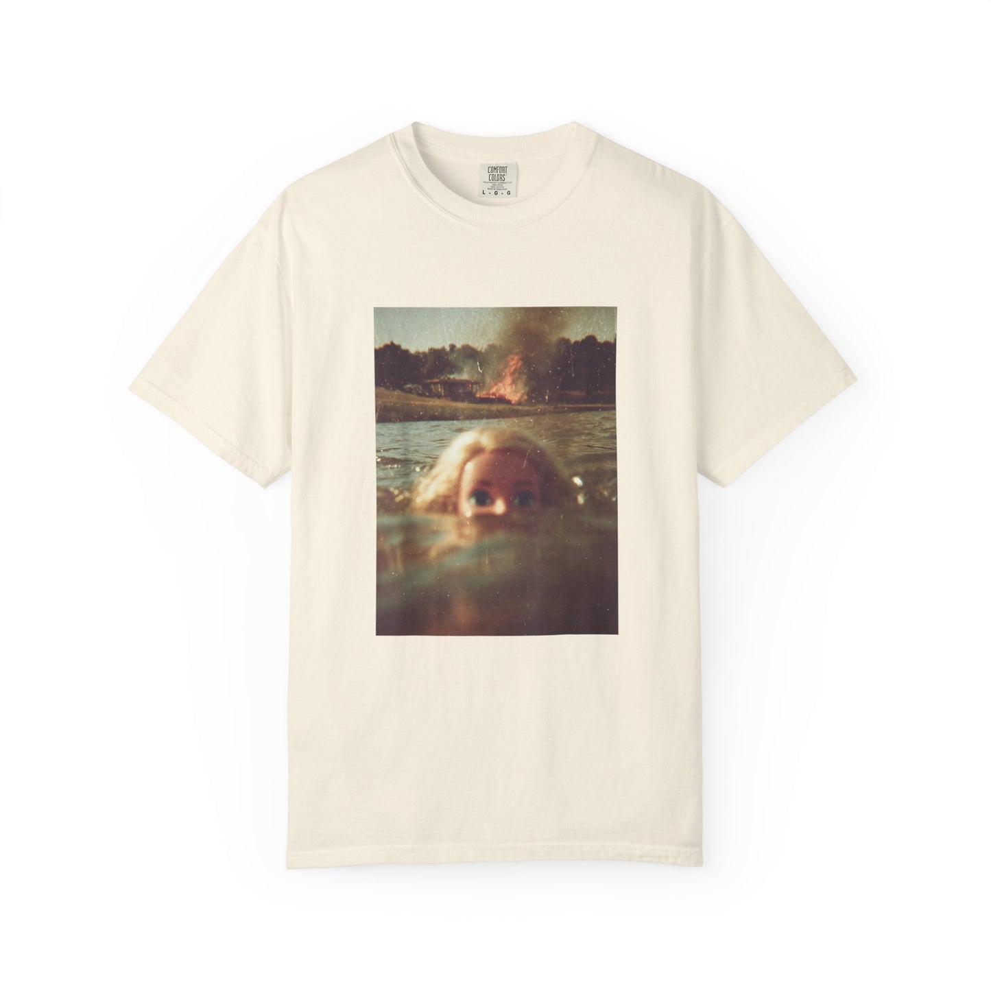 Vintage Summer Photo T-Shirt — Girl Peeking Over Water Graphic Tee