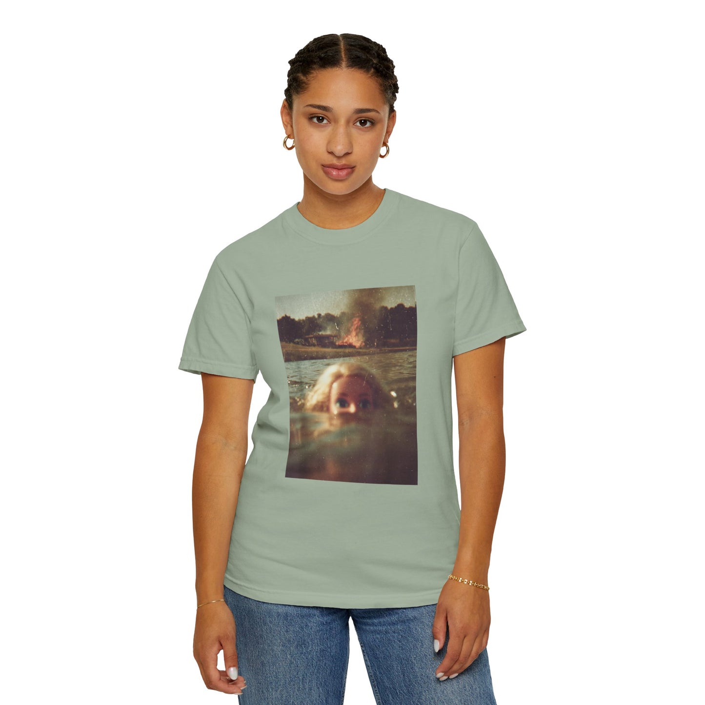 Vintage Summer Photo T-Shirt — Girl Peeking Over Water Graphic Tee