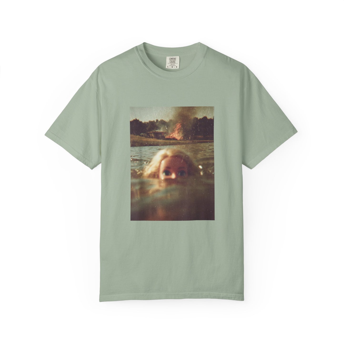 Vintage Summer Photo T-Shirt — Girl Peeking Over Water Graphic Tee