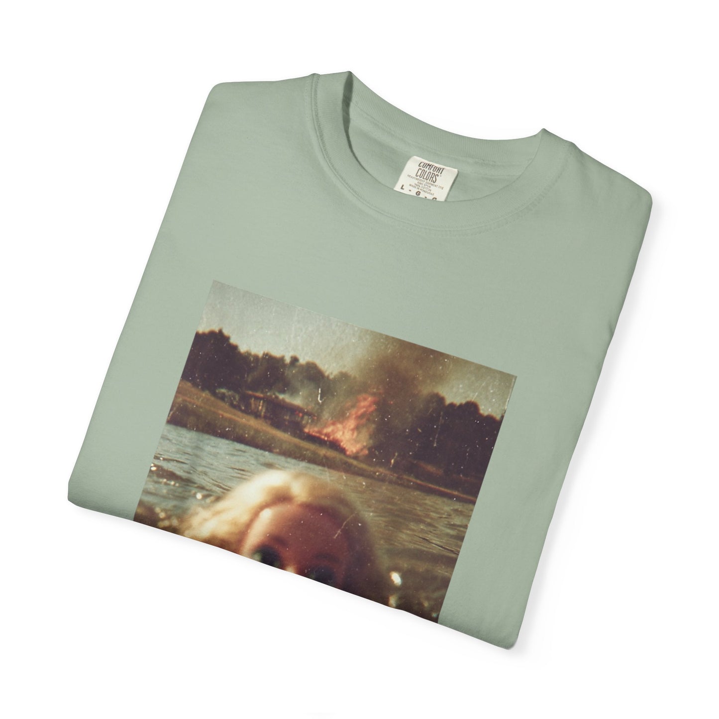 Vintage Summer Photo T-Shirt — Girl Peeking Over Water Graphic Tee