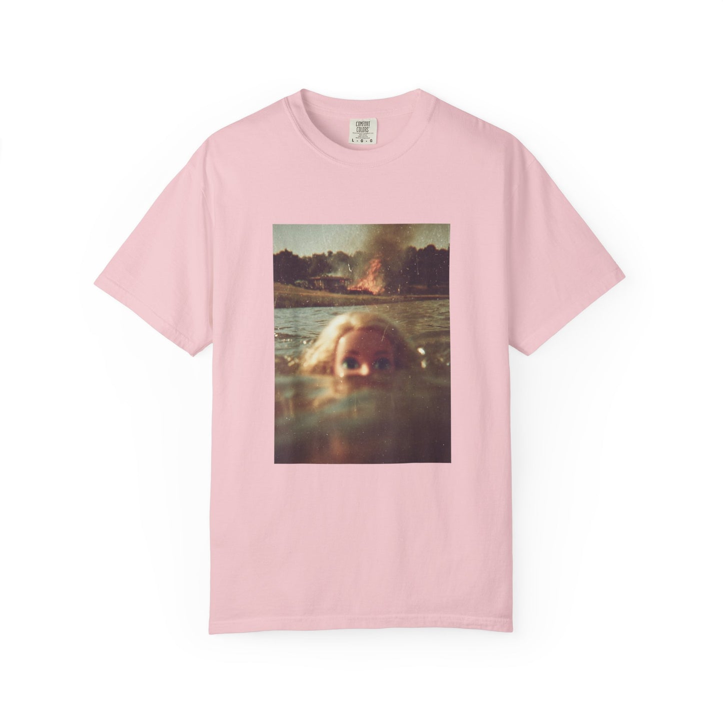 Vintage Summer Photo T-Shirt — Girl Peeking Over Water Graphic Tee
