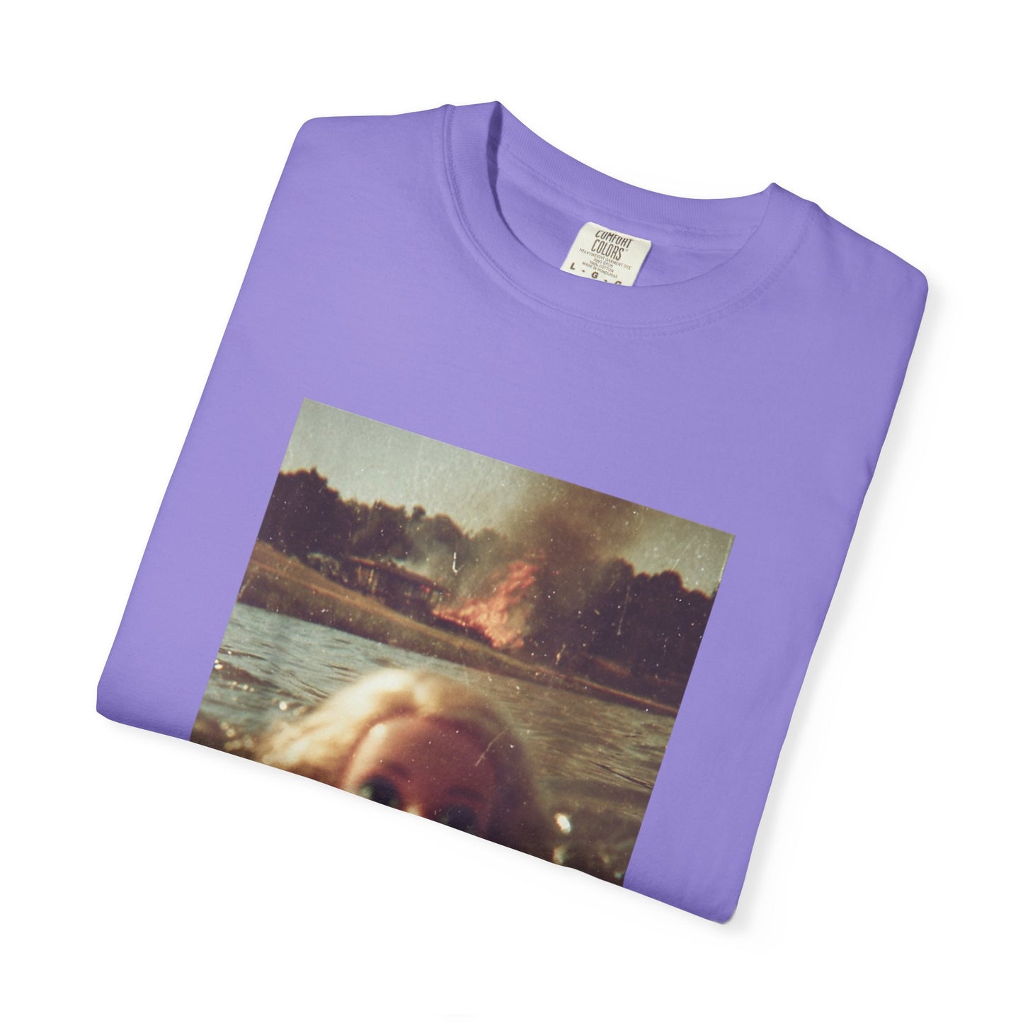 Vintage Summer Photo T-Shirt — Girl Peeking Over Water Graphic Tee